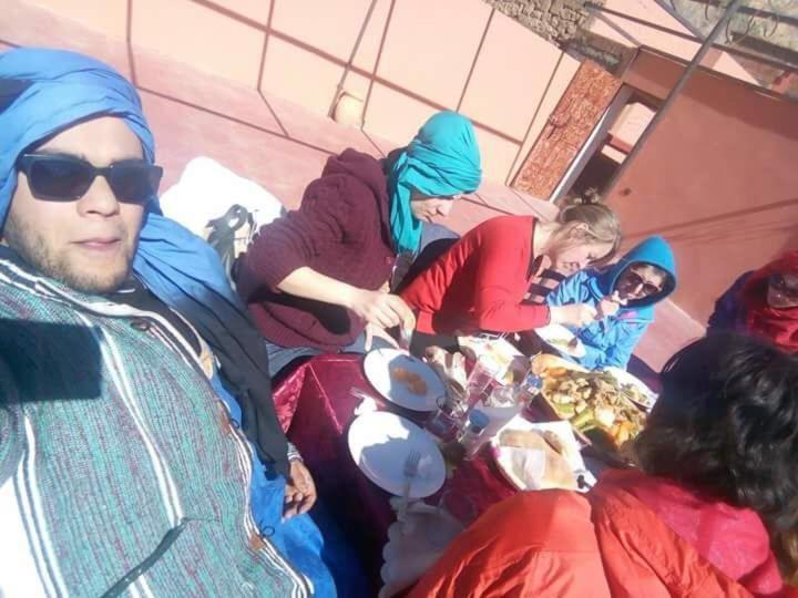 Dar Almanadir Todra Vandrehjem Aït Baha Eksteriør billede